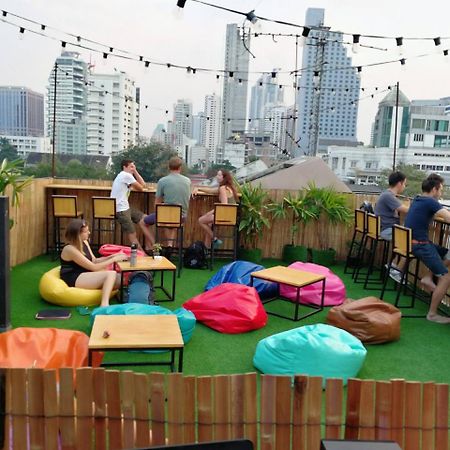 Hostel Revolution Asoke Bangkok Exteriér fotografie