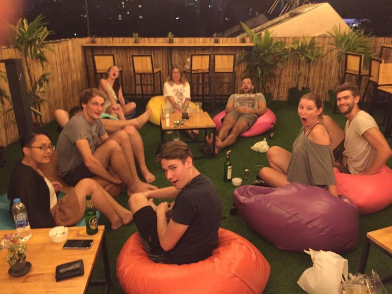 Hostel Revolution Asoke Bangkok Exteriér fotografie